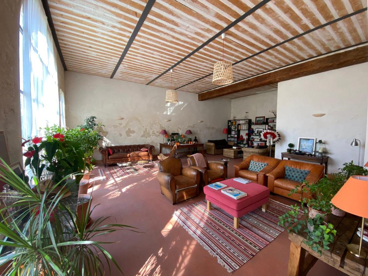 アヴィニョン La Ferme De Gigognan Bed & Breakfast エクステリア 写真