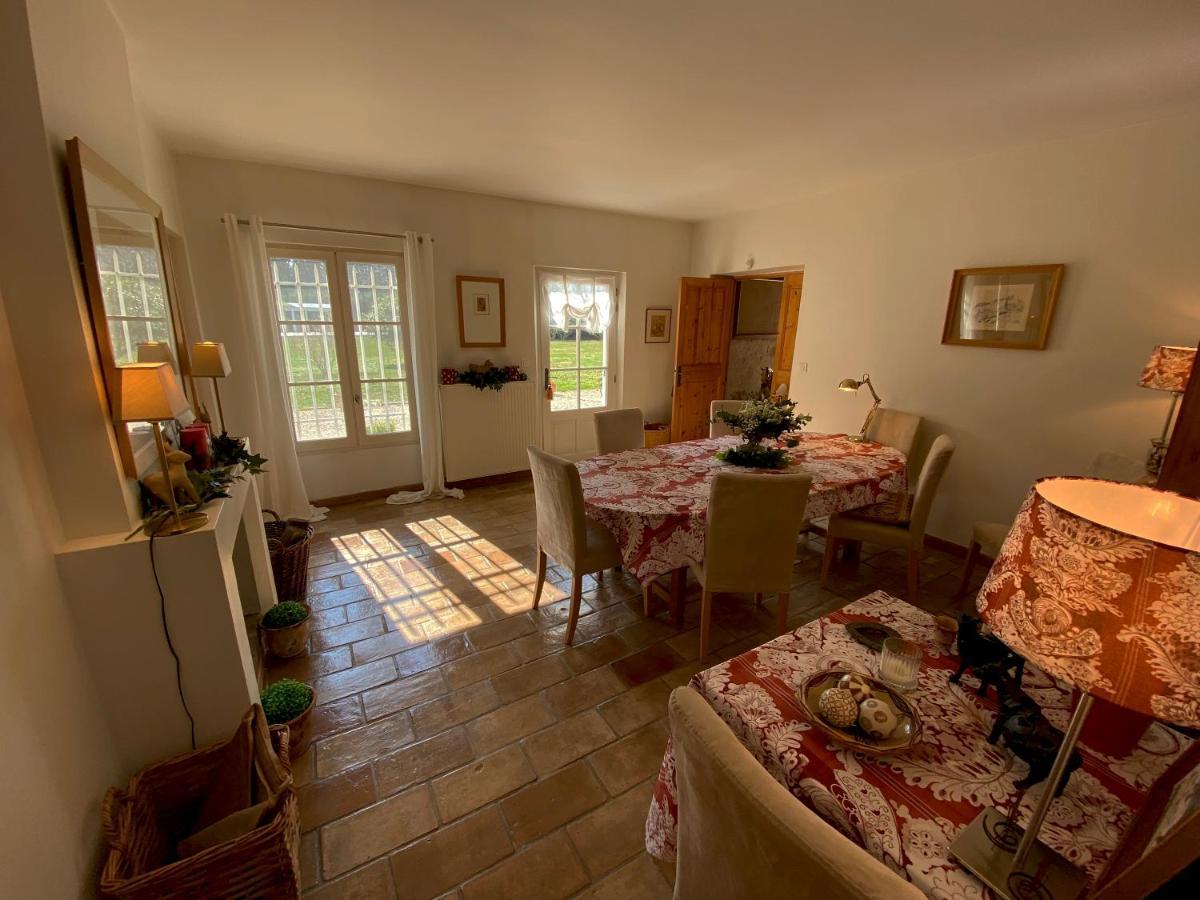 アヴィニョン La Ferme De Gigognan Bed & Breakfast エクステリア 写真